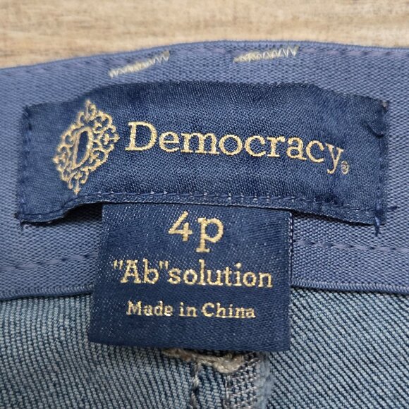 Democracy Ab Solutions Straight Crop Jeans Chunky Hem Seam Lightly Distressed 4P - Picture 7 of 8